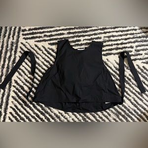 Totokaelo brand wrap top